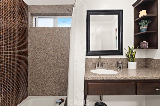 420 W Tichenor Street, Compton, CA 90220