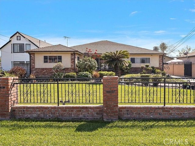 420 W Tichenor Street, Compton, CA 90220