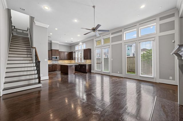 10917 Upland Park, Houston, TX 77043