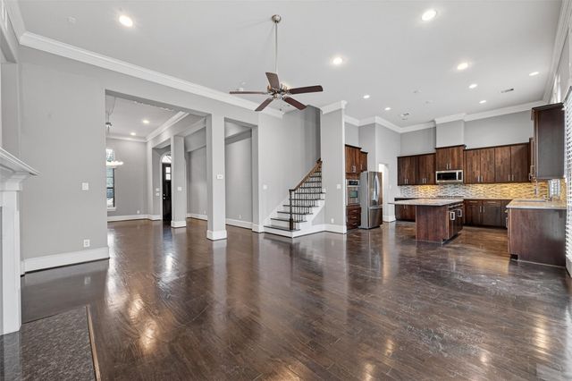 10917 Upland Park, Houston, TX 77043