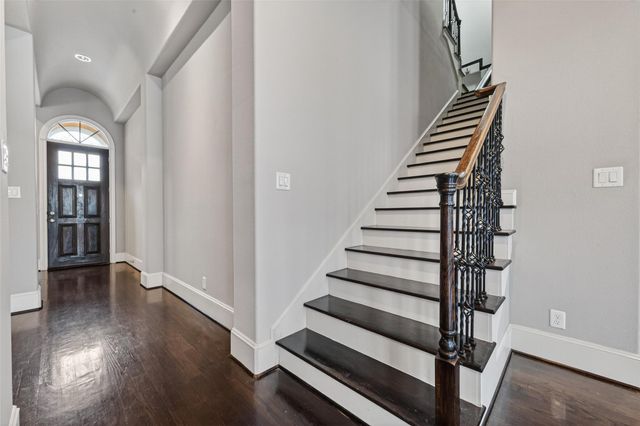 10917 Upland Park, Houston, TX 77043