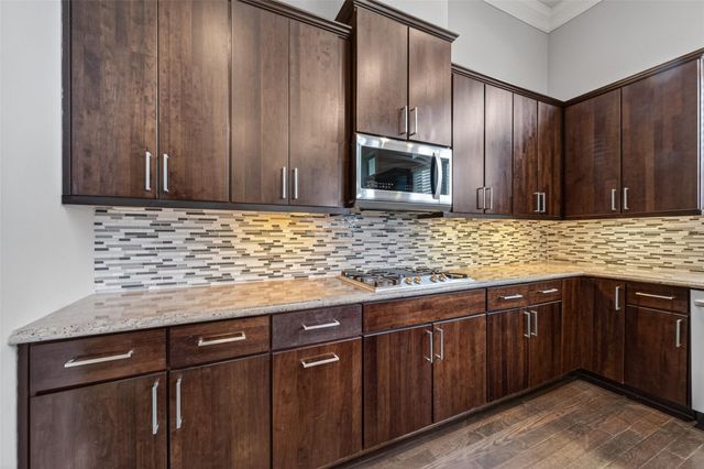 10917 Upland Park, Houston, TX 77043