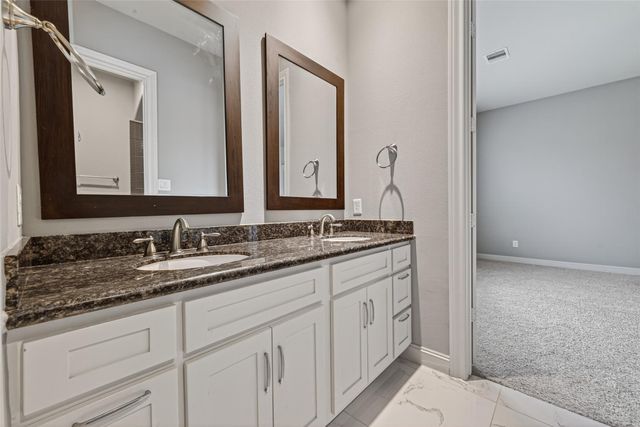 10917 Upland Park, Houston, TX 77043