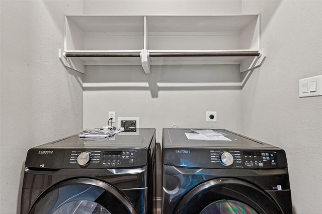 10917 Upland Park, Houston, TX 77043