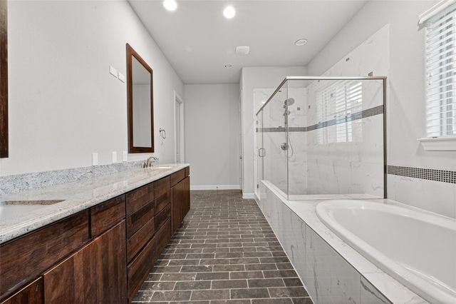 10917 Upland Park, Houston, TX 77043