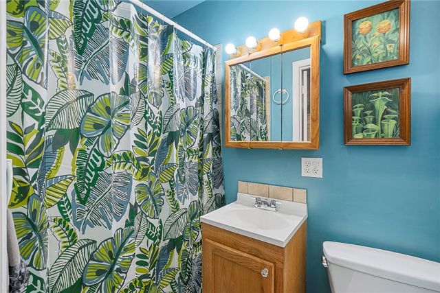 131 B D Johnston Road, Central, SC 29630
