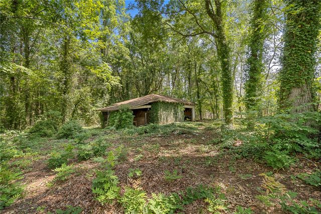 131 B D Johnston Road, Central, SC 29630
