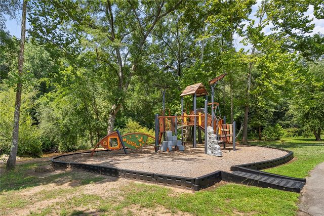 131 B D Johnston Road, Central, SC 29630