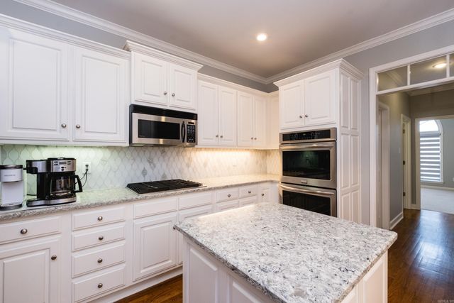 41 Marcella Drive, Little Rock, AR 72223