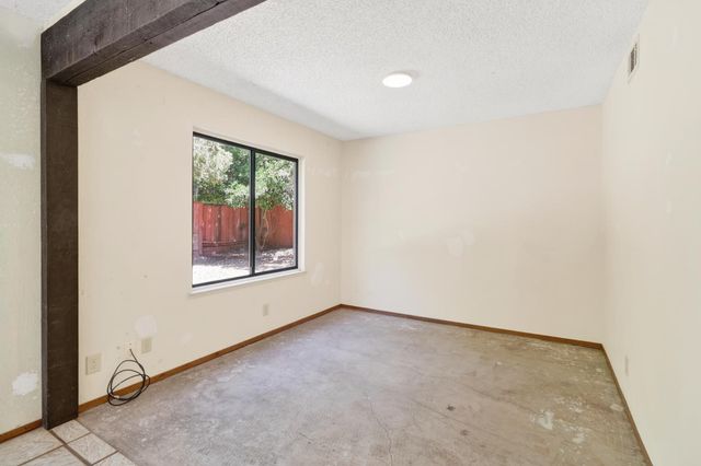 7983 Stone Canyon Cir, Citrus Heights, CA 95610