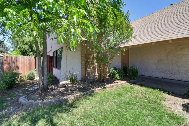 7983 Stone Canyon Cir, Citrus Heights, CA 95610