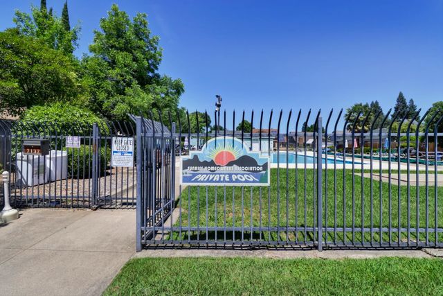 7983 Stone Canyon Cir, Citrus Heights, CA 95610