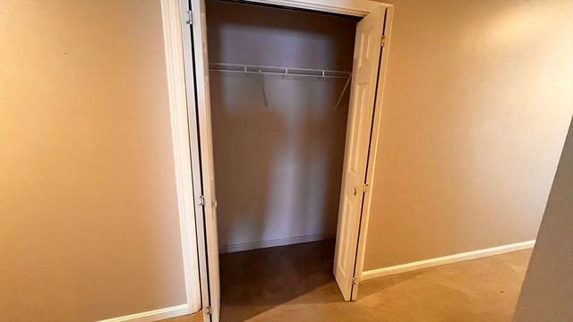 13 Dallas Dr 305, Dracut, MA 01826