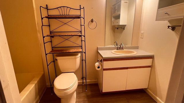 13 Dallas Dr 305, Dracut, MA 01826