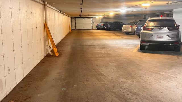 13 Dallas Dr 305, Dracut, MA 01826