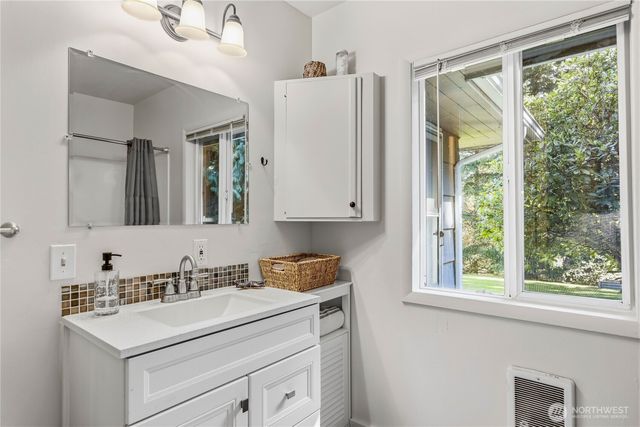 23975 South Kingston NE, Kingston, WA 98346