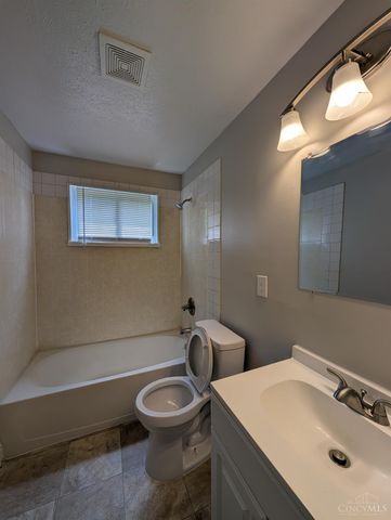 2961 Spruceway Drive, Colerain Twp, OH 45251
