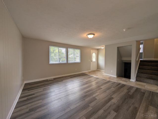2961 Spruceway Drive, Colerain Twp, OH 45251