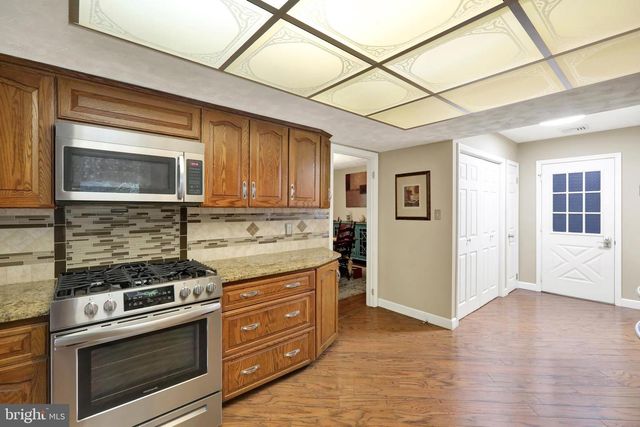 5 PARK RD, Reading, PA 19609