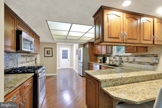 5 PARK RD, Reading, PA 19609