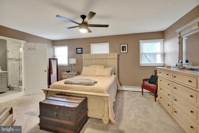 5 PARK RD, Reading, PA 19609