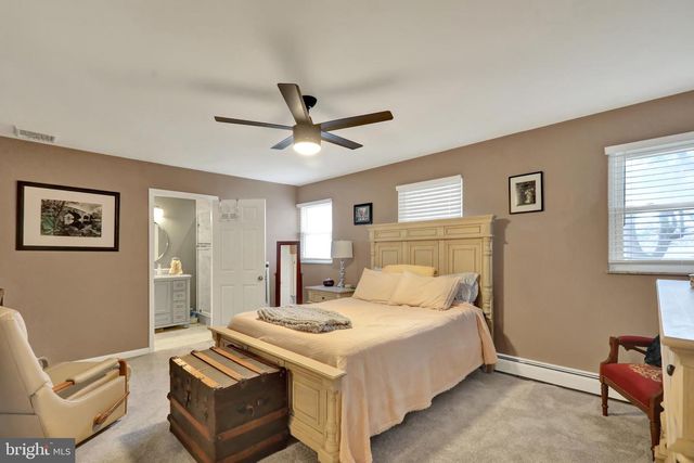 5 PARK RD, Reading, PA 19609