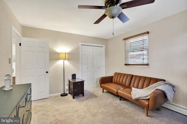 5 PARK RD, Reading, PA 19609