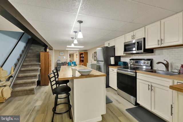 5 PARK RD, Reading, PA 19609