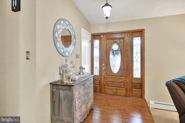 5 PARK RD, Reading, PA 19609