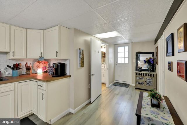 5 PARK RD, Reading, PA 19609