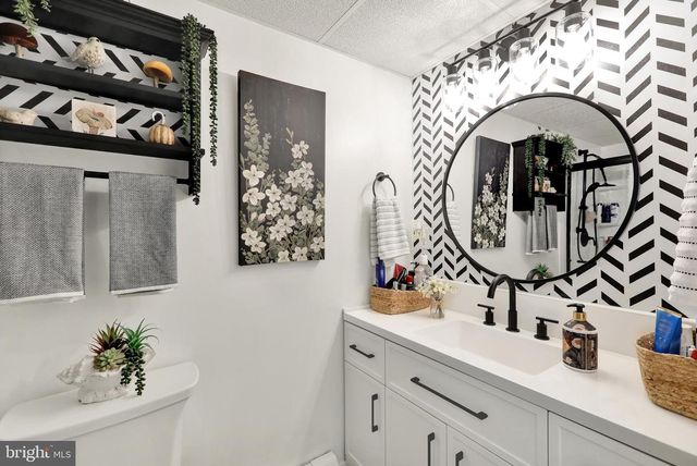 5 PARK RD, Reading, PA 19609