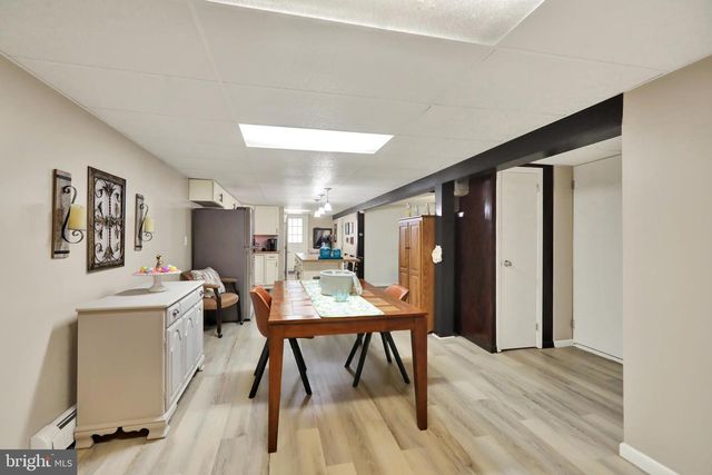 5 PARK RD, Reading, PA 19609