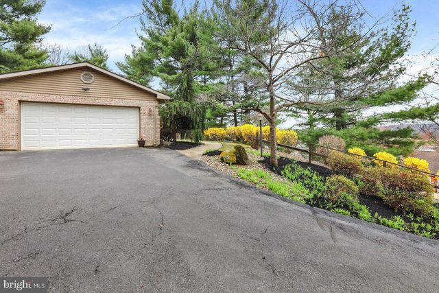 5 PARK RD, Reading, PA 19609