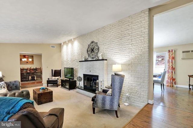 5 PARK RD, Reading, PA 19609