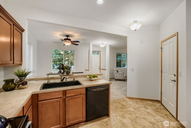 6512 Radiance Boulevard E, Fife, WA 98424