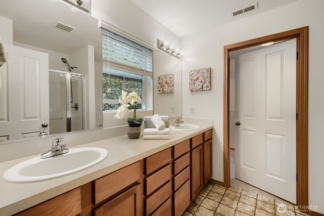 6512 Radiance Boulevard E, Fife, WA 98424
