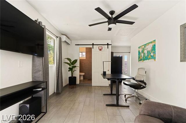 2233 Versailles Court, Henderson, NV 89074