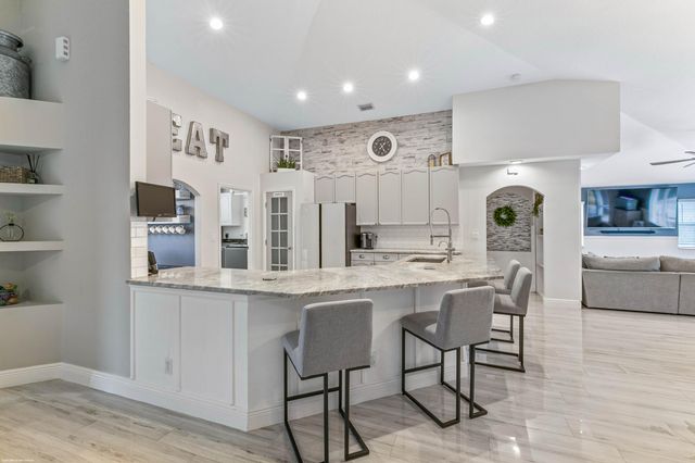 17290 33rd Road N, The Acreage, FL 33470