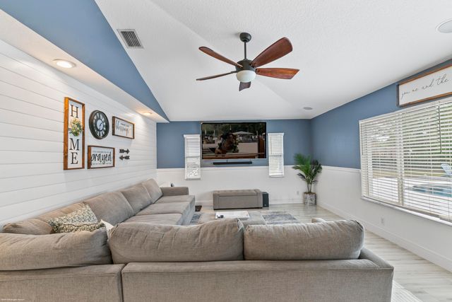 17290 33rd Road N, The Acreage, FL 33470