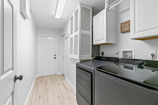 17290 33rd Road N, The Acreage, FL 33470