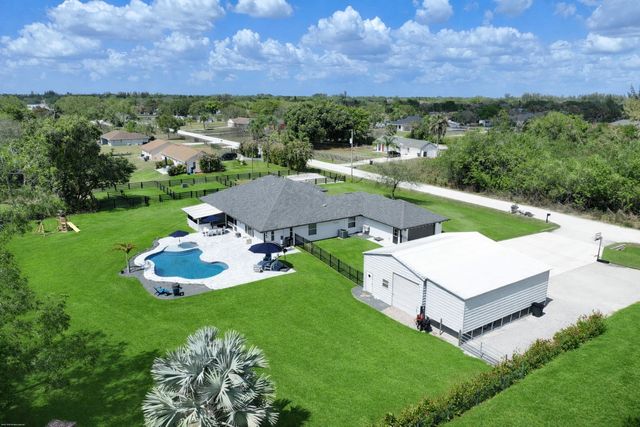 17290 33rd Road N, The Acreage, FL 33470