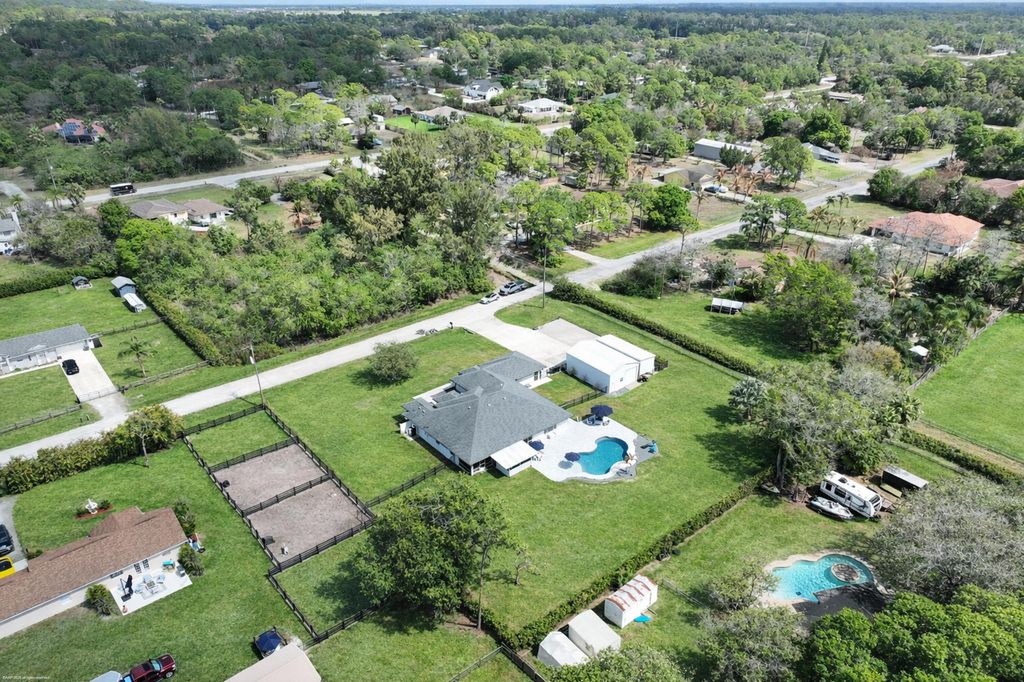 17290 33rd Road N, The Acreage, FL 33470