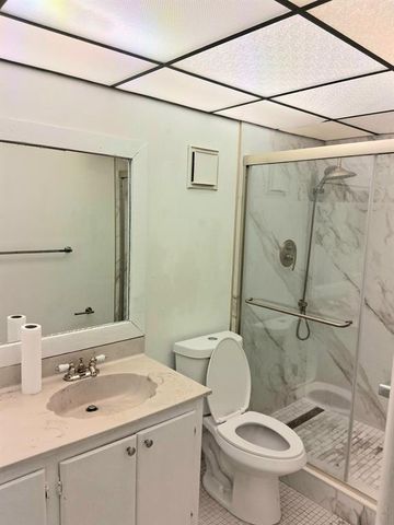 3301 NW 47th Terrace Unit 403, Lauderdale Lakes, FL 33319