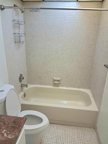 3301 NW 47th Terrace Unit 403, Lauderdale Lakes, FL 33319