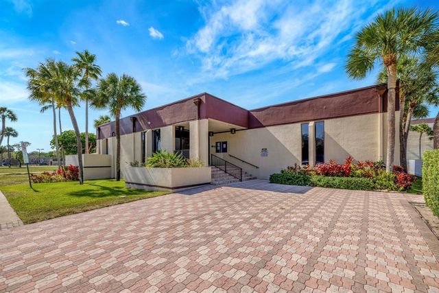 3301 NW 47th Terrace Unit 403, Lauderdale Lakes, FL 33319