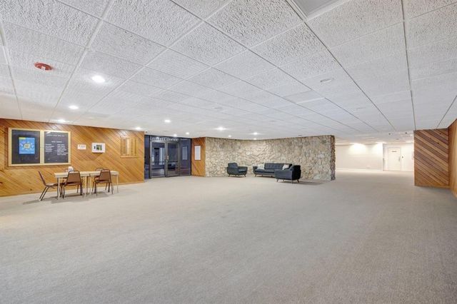 3301 NW 47th Terrace Unit 403, Lauderdale Lakes, FL 33319