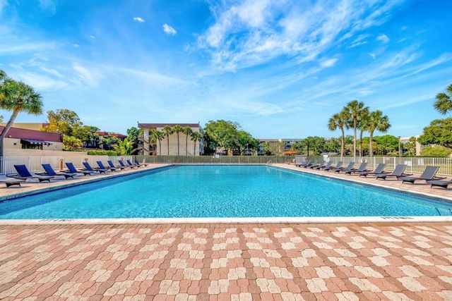 3301 NW 47th Terrace Unit 403, Lauderdale Lakes, FL 33319