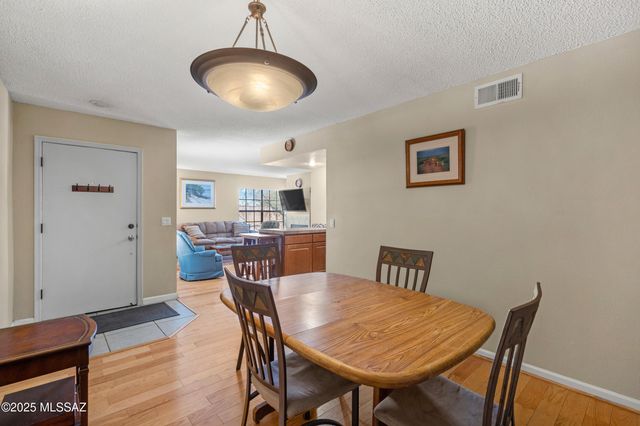 6471 N Tierra de las Catalinas Apt 71, Tucson, AZ 85718