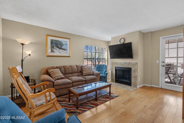 6471 N Tierra de las Catalinas Apt 71, Tucson, AZ 85718