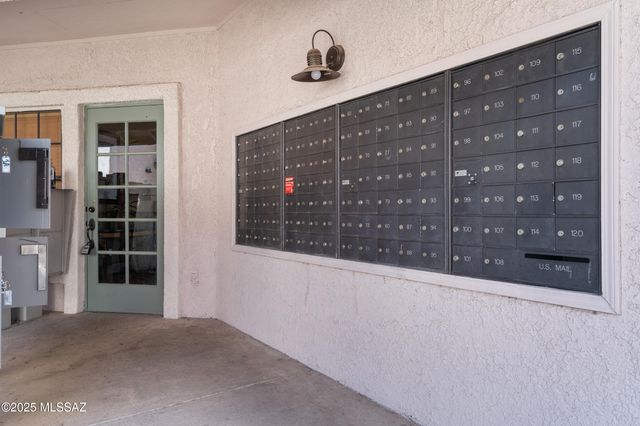 6471 N Tierra de las Catalinas Apt 71, Tucson, AZ 85718